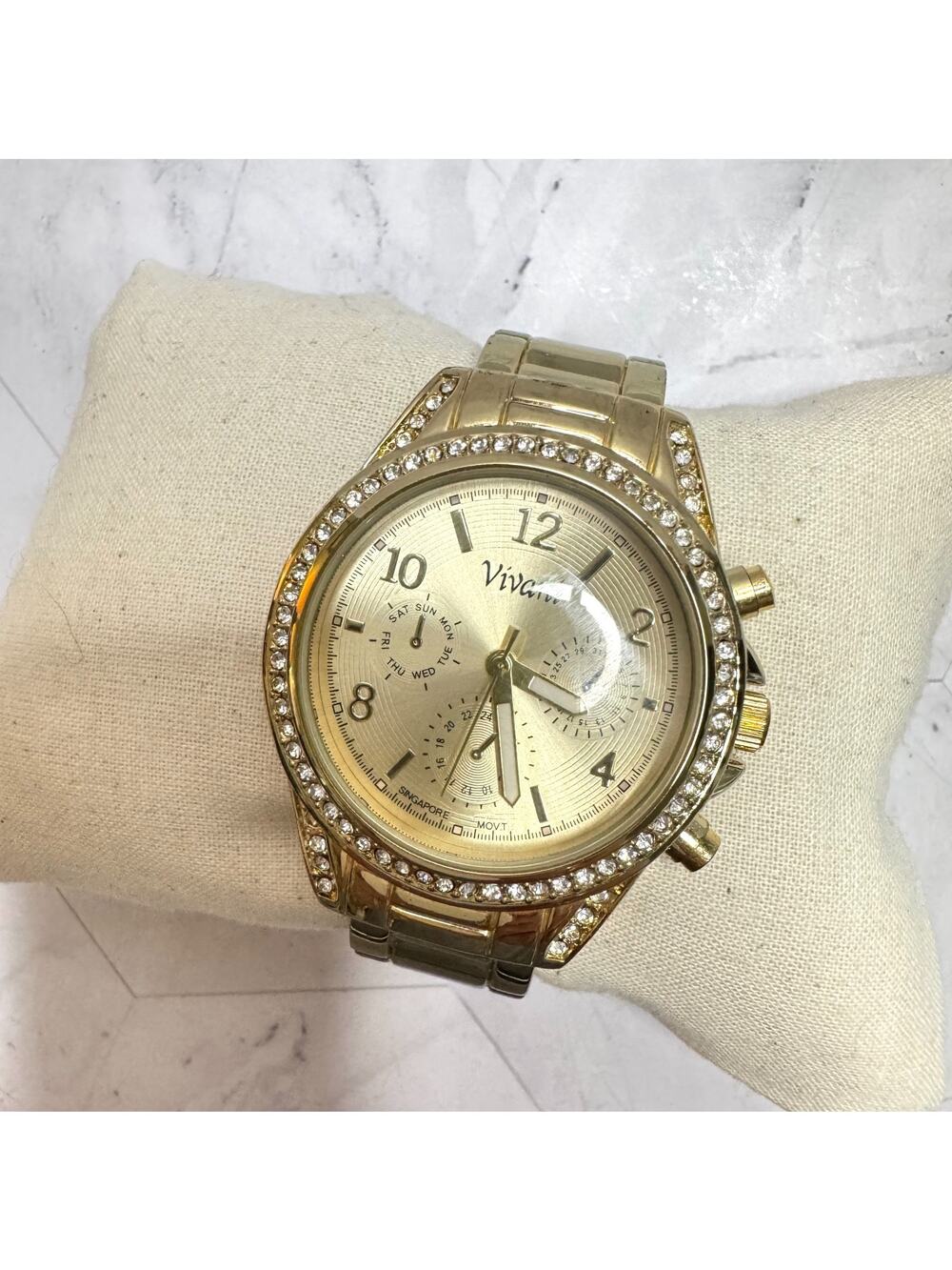 Vivani Ladies Watch Gold Tone Rhinestone Accutime 33mm Clamper Band New Battery